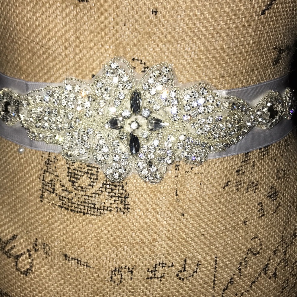 New Rhinestone Ribbon Bridal Sash - Picture 7 of 8